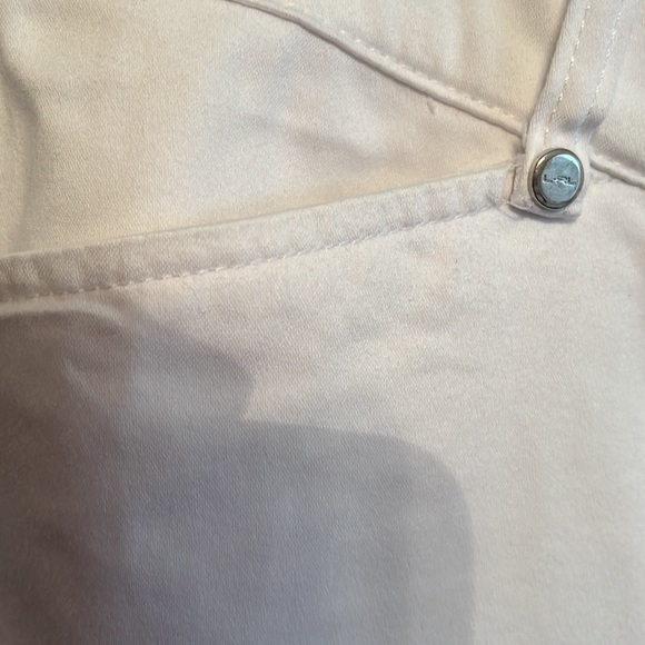 Ralph Lauren Active wear. White shorts size 10. - Picture 3 of 6